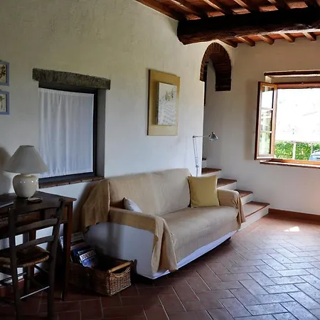 Claudia * קבריליה