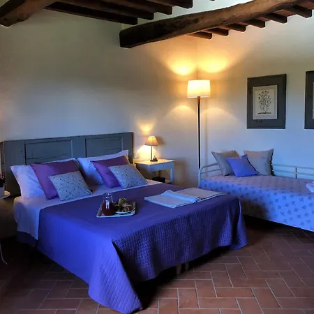 Claudia קבריליה